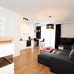 Apartament Sloneczny Przy Rybackiej Kołobrzeg